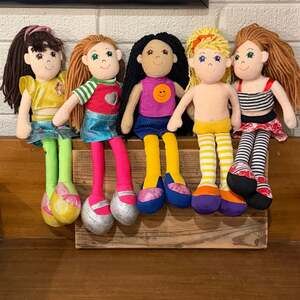 Vintage Lot of Five 2002 Unimax Rag Dolls Y2K Toys  12”